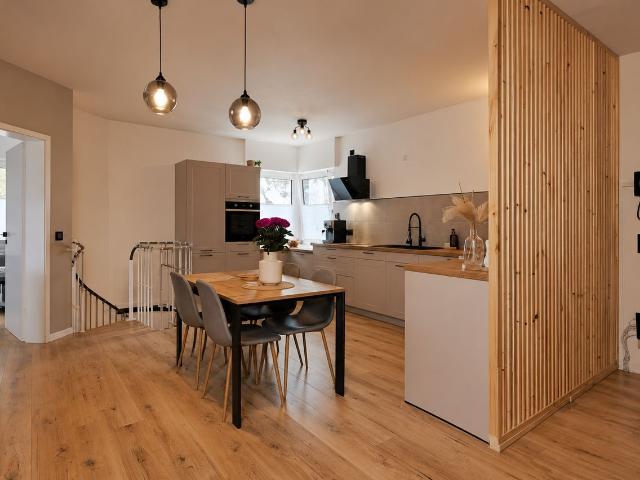Modern, spacious maisonette apartment over 215sqm in a quiet location – from 01.01.2027, Duisburg Amsterdam Apartments for Rent