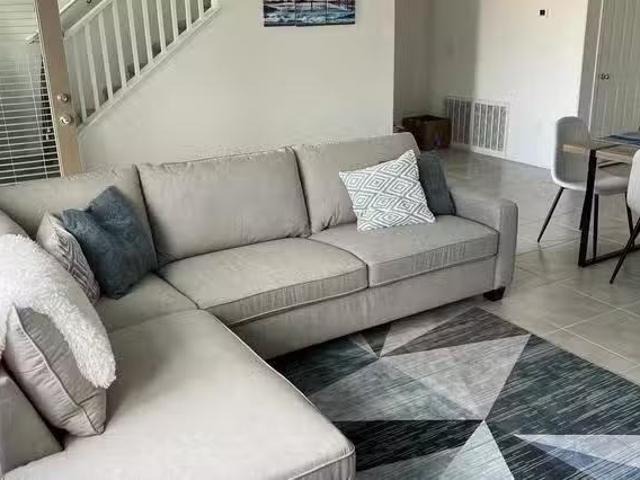 Modern & spacious Spring Valley Townhouse id. 9682