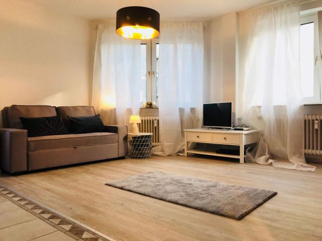 Modern & spacious studio located in the heart of Essen, Essen Amsterdam Apartments for Rent