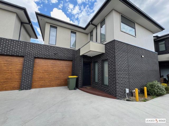 MODERN, SPACIOUS & PERFECTLY POSITIONED