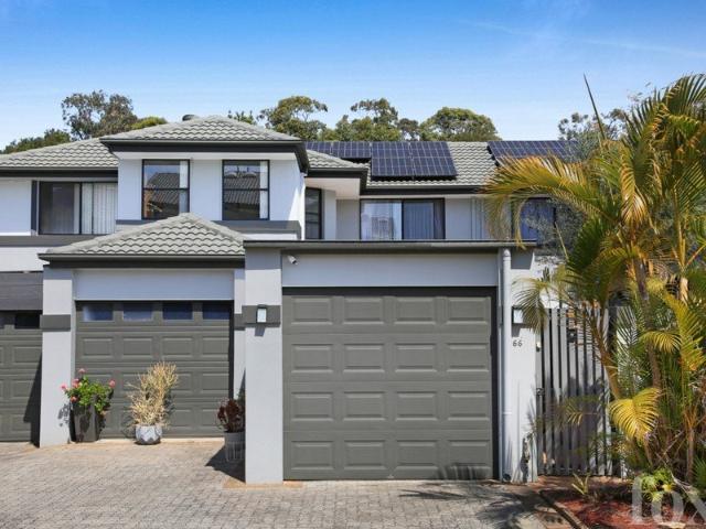 Modern, Spacious Resort Style Townhouse Your Dream Family Haven!