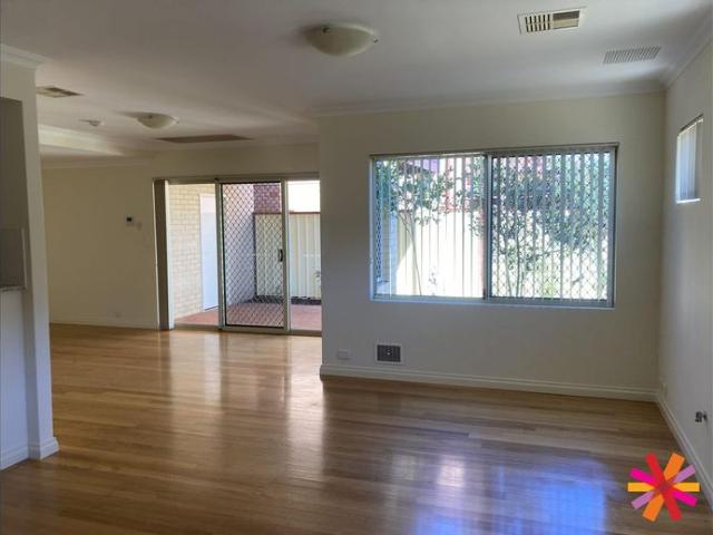MODERN SPACIOUS TOWN HOUSE IN RIVERVALE