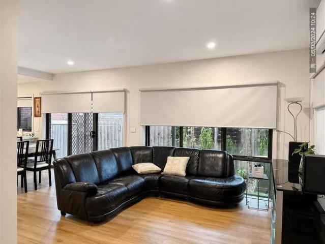 Modern & Spacious Townhouse in Prime Box Hill Location