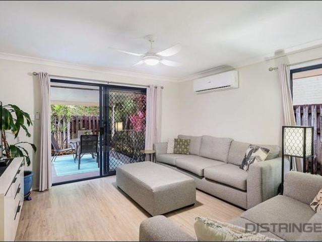 MODERN SPACIOUS VILLA IN SECURE GATED COMPLEX