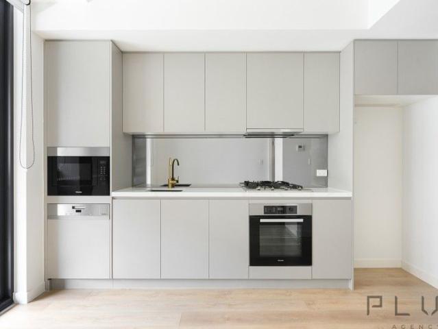 Modern Split Level Apartment in Prime Ryde Location