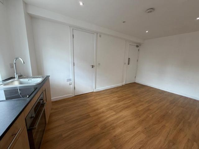 Modern Studio NW4