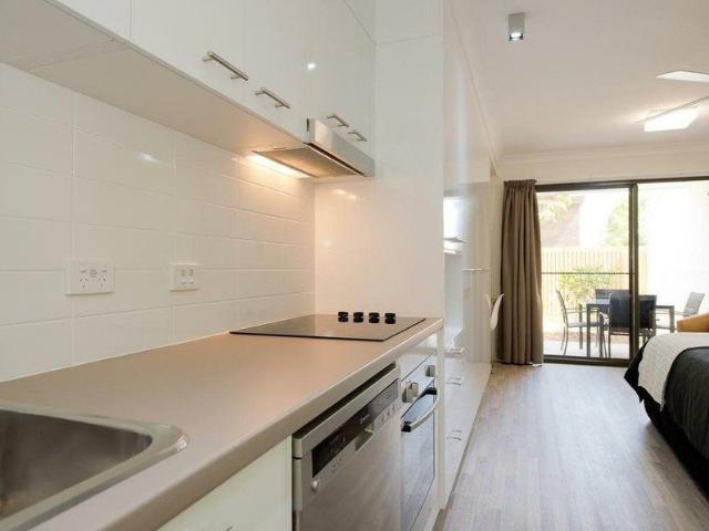 MODERN STUDIO APARTMENT
