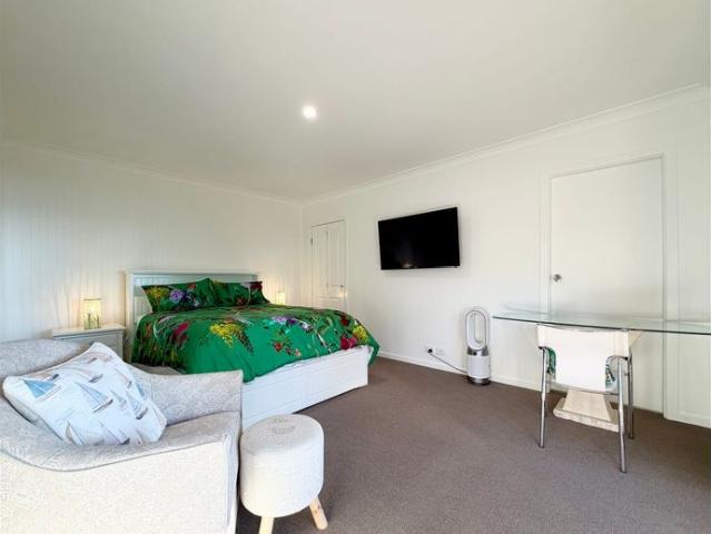 Modern Studio Apartment