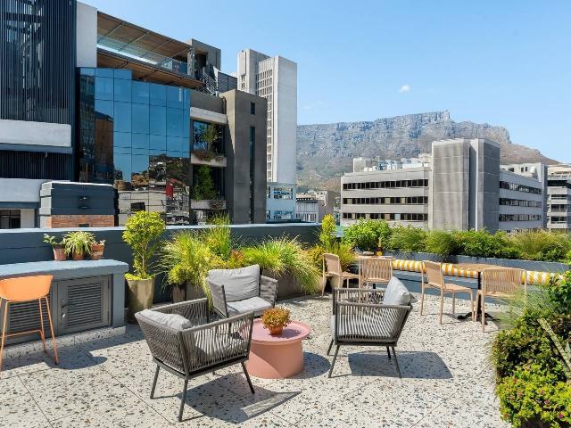 Modern Studio Apartment The Carrington, Loop Street