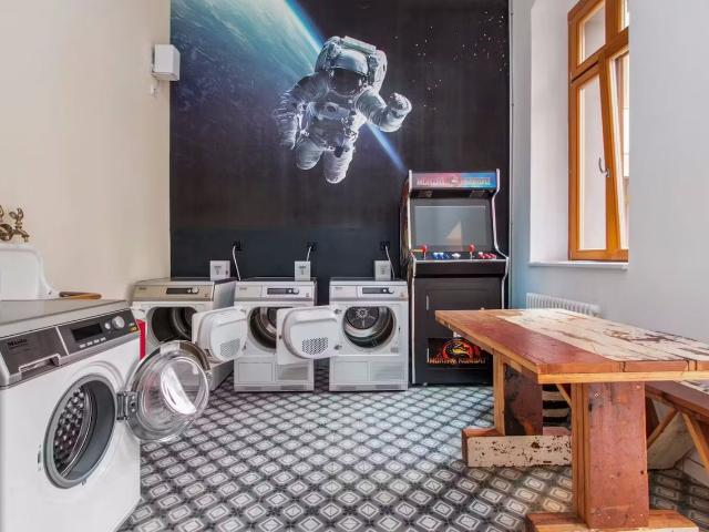 Modern studio apartment with terrace in Friedrichshain Berlin, Berlin Amsterdam Apartments for Rent