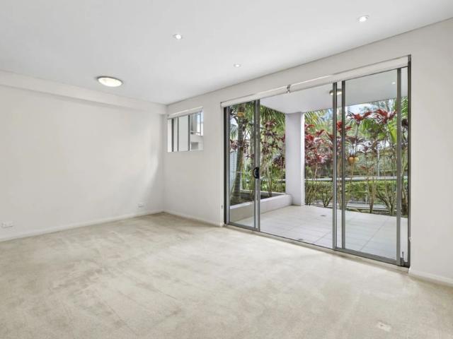 Modern Studio Apartment in Brookvale