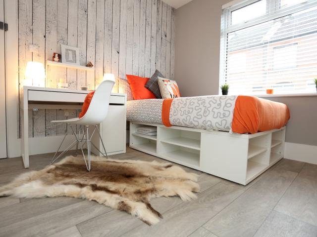 Modern Studio Apartment in Luton Town Centre with Bills Included