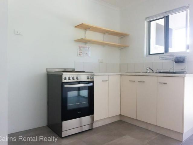 Modern Studio Apartment in Prime Edge Hill Location!