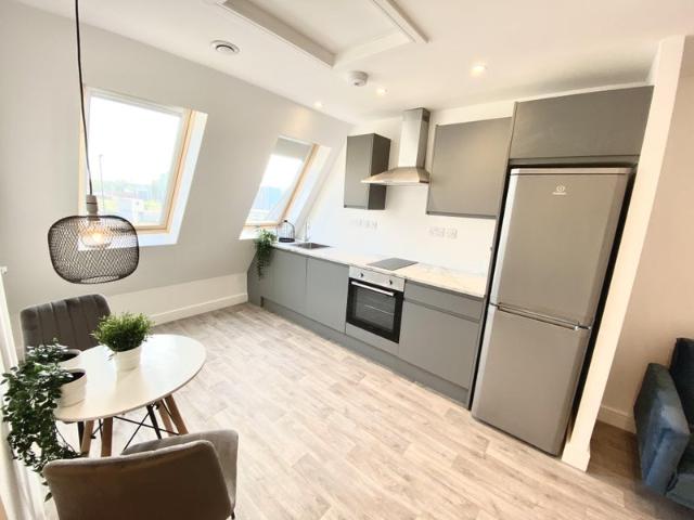 Modern Studio Flat to Rent Near City Centre