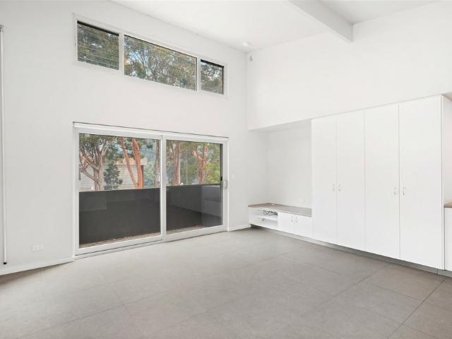 Modern Studio in Great Location