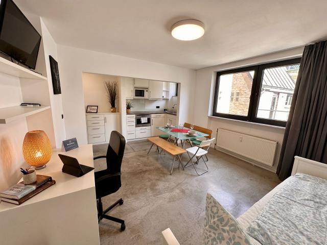 Modern Studio in Prime City Centre Location | Fully Furnished | Ideal for 1–2 Guests, Dusseldorf Amsterdam Apartments for Rent