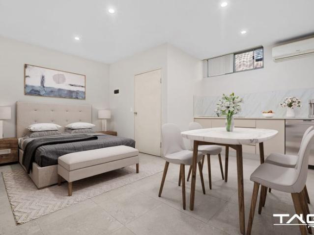 MODERN STUDIO LIVING WITH HOTEL STYLE COMFORT!