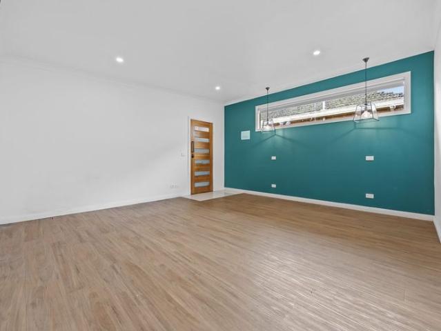 Modern Studio Living in Quiet Alfredton Location