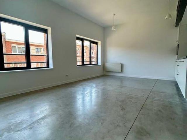 Modern studio with mezzanine – bright, practical and stylish