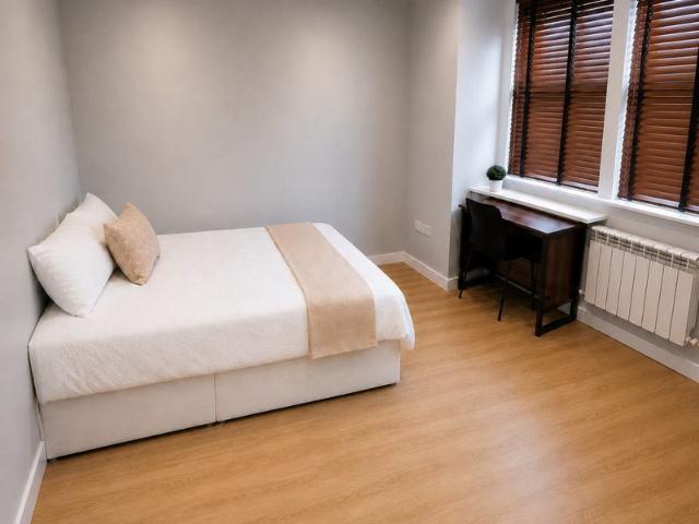Modern Studio – 4 Mins to Seven Sisters