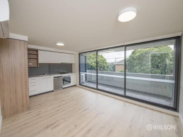 Modern stunner in the heart of Ormond