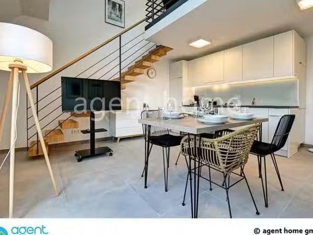 MODERN STYLE