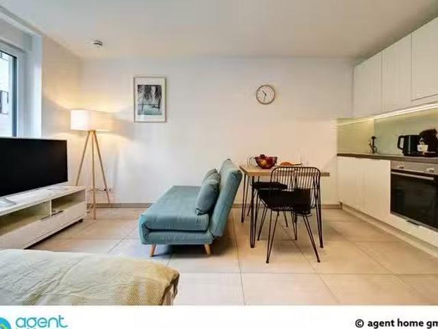 MODERN STYLE