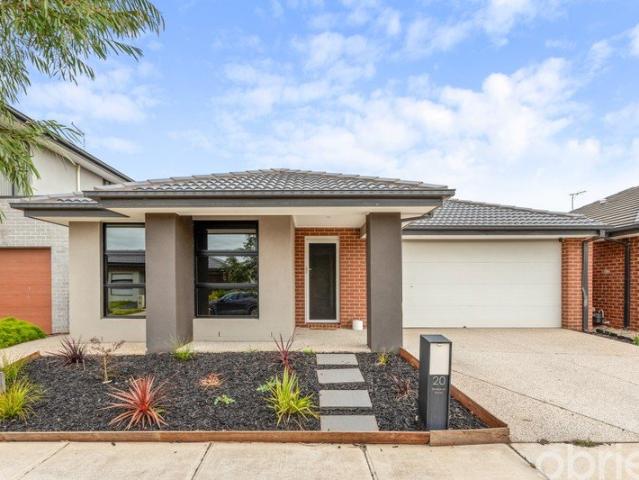 MODERN STYLE, COMFORT & CONVENIENCE IN CORNERSTONE ESTATE