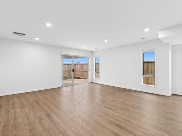 MODERN STYLE, EXCEPTIONAL LOCATION
