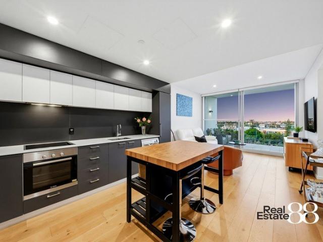 Modern Style, Open Views, Effortless Comfort