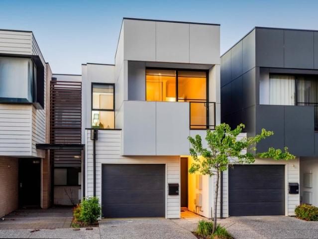 Modern Style, Versatile Living & Coastal Convenience