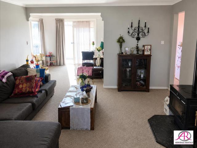 MODERN STYLE VILLA 3 bed