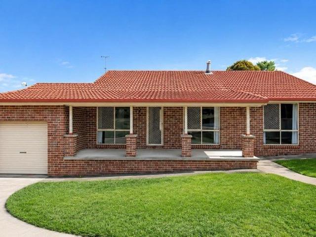 MODERN STYLE VILLA 3 bed