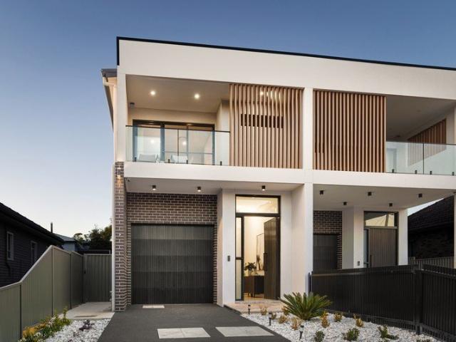 Modern & Stylish 4 Bedroom Duplex with Pool in the Heart of Northmead