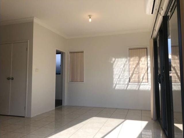 Modern & Stylish 2 Bedroom Granny Flat | Prime Macquarie Fields Location