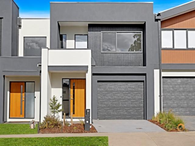 Modern & Stylish Townhouse in a Convenient Mickleham Location