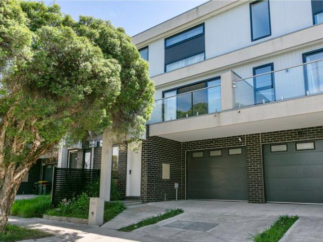 Modern, Stylish Townhouse in a Prime Location
