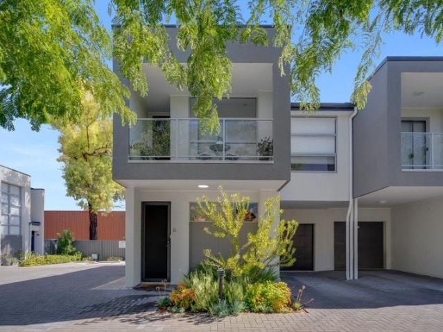 Modern Stylish Two Storey Residence in Prime Location!
