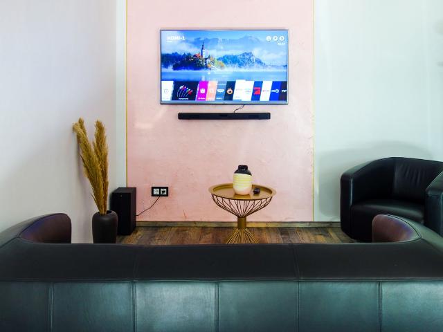 Modern, stylish and cozy terrace apartment centrally and green located, Munchen Amsterdam Apartments for Rent