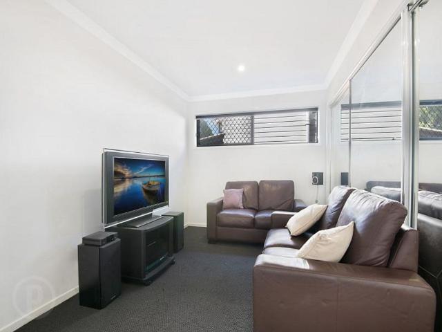 Modern, Stylish and Spacious Family Home