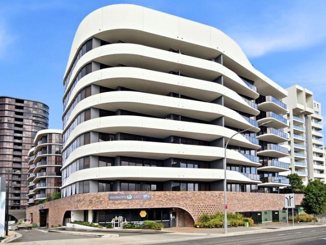 Modern & Stylish Apartment in Prime Hurstville Location