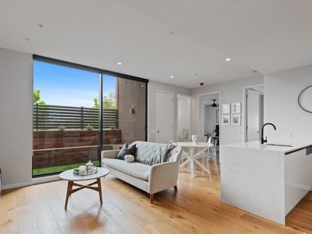 Modern & Stylish Apartment in Private Setting