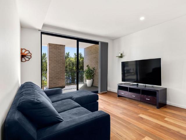 Modern, Stylish & Central Living