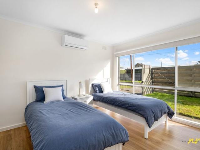 Modern & Stylish Family Home with Spacious Yard
