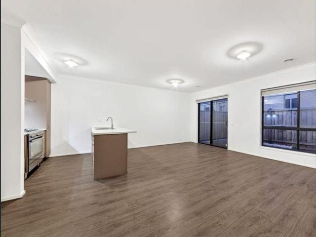 MODERN & STYLISH HOME WITH EASY CARE LIVING