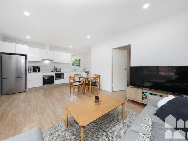 Modern & Stylish One Bedroom Unit