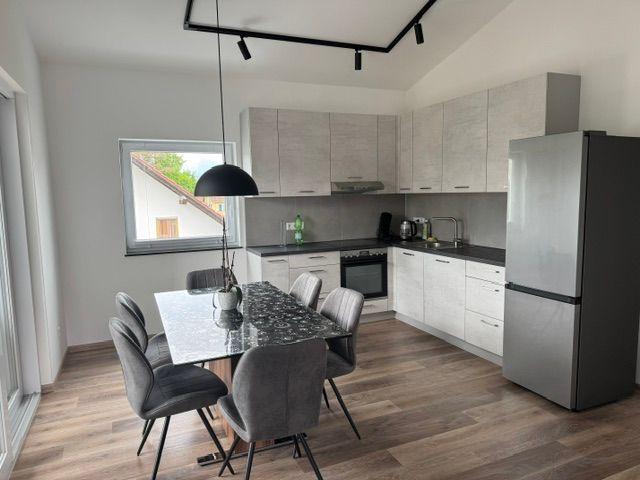 Modern & stylishly furnished 3 room apartment in a quiet location in Burgrieden