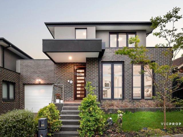Modern, Street Fronting, Own Title with No Body Corporate Fees