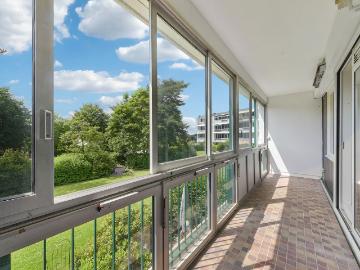 Modern suite with nice neighbours