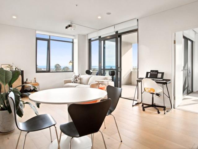 Modern, Sun Drenched Apartment in Prime Location|North Facing Balcony with Unobstructed Views!